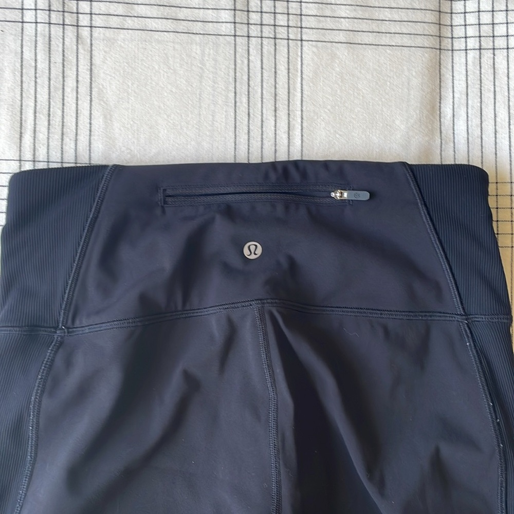 Lululemon Athletica - Picture 3 of 7